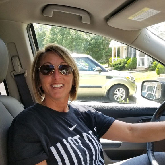 Meet the Posher Other - Meet your Posher, Teresa